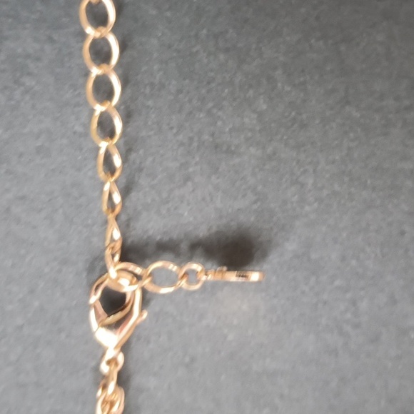 Formal Crystal Necklace Yellow Gold Hardware - Picture 4 of 4
